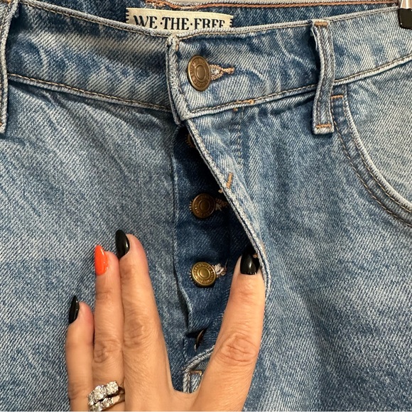 We The Free Good Luck Mid-Rise Barrel Jeans Ultra Light Beam Size 30 Short - Picture 14 of 16